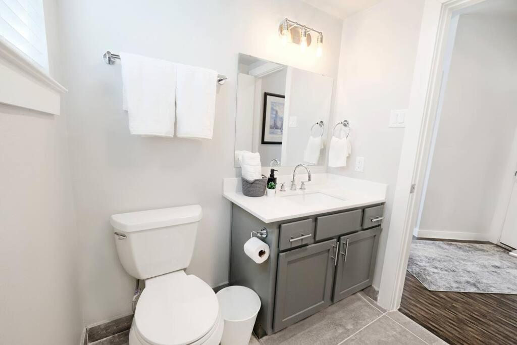 The Kozy Urban Dallas Flat Exterior photo