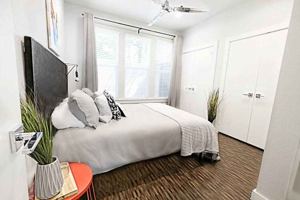 The Kozy Urban Dallas Flat Exterior photo