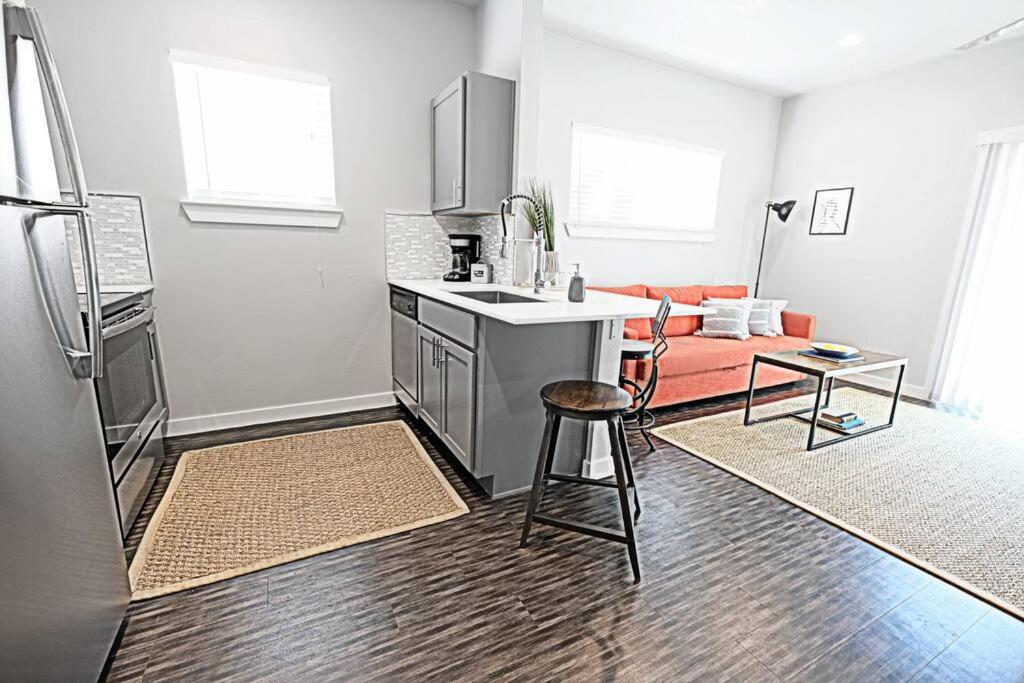 The Kozy Urban Dallas Flat Exterior photo